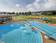 H2O Hotel-Therme-Resort***superior Ansicht der Aussenpools in der H2O Hotel-Therme-Resort