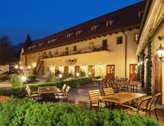 Lindner Hotel Prague Castle Innenhof des Lindner Hotels Prague Castle